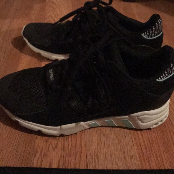 Adidas - Picture 3 of 7